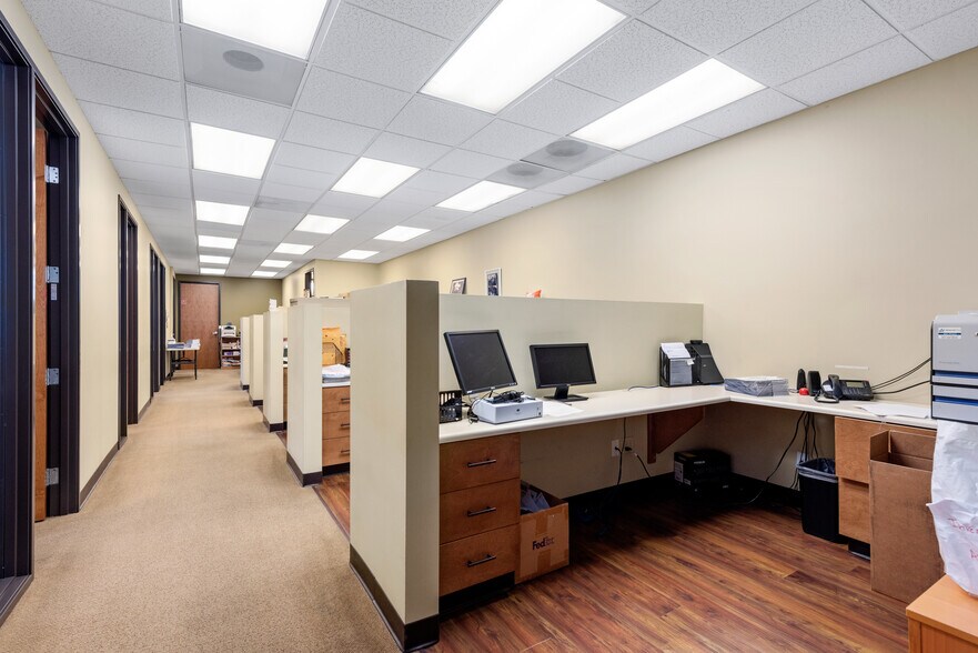 More Photos Of 2070 N Tustin Ave, Santa Ana Office For Sale