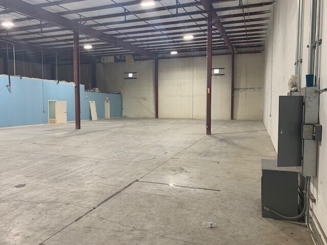 More Photos Of 7400 Technology Dr, West Melbourne Unknown For Lease