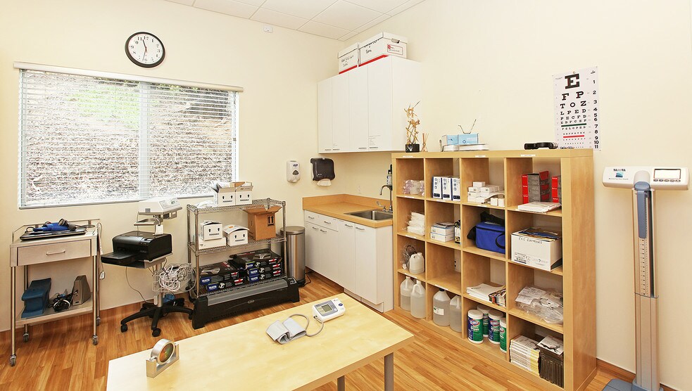 More Photos Of 11199 Sorrento Valley Rd, San Diego Office For Lease