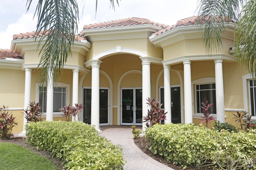 More Photos Of 3380 Woods Edge Cir, Bonita Springs Office For Lease