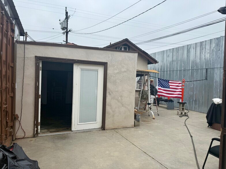 More Photos Of 2113 Border Ave, Torrance Flex For Sale