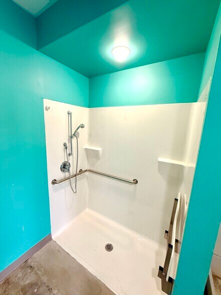 More Photos Of 2205 E 5th St, Austin Loft Creative Space For Sale