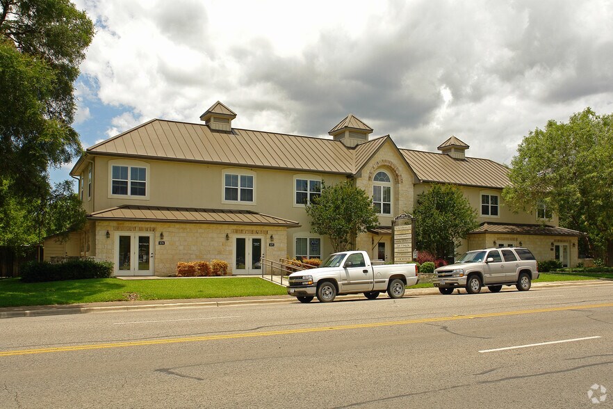 More Photos Of 624 N Main St, Boerne Office For Sale
