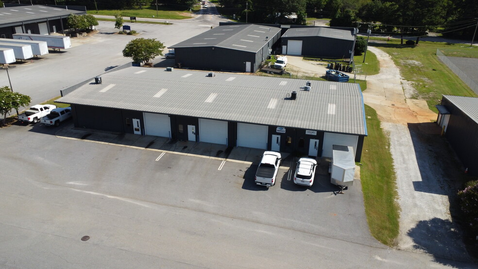 More Photos Of 10371 Old Atlanta Hwy, Covington Unknown For Lease