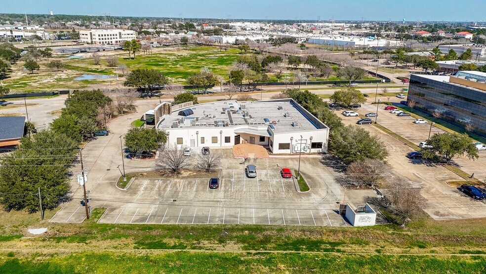 More Photos Of 11321 Fallbrook Dr, Houston Medical For Lease