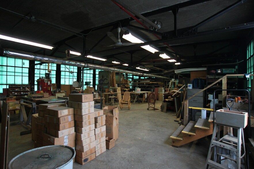 More Photos Of 11 Hankey St, Rochdale Warehouse For Lease