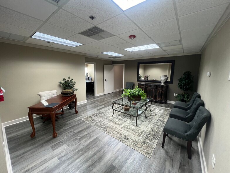 More Photos Of 631 S Orlando Ave, Winter Park Office For Lease