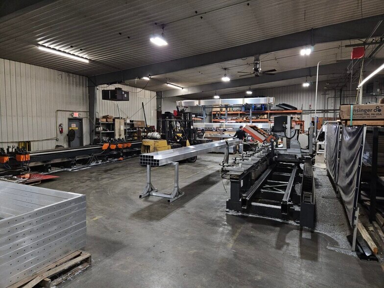 More Photos Of 5500 NE Quam Ave, Saint Michael Manufacturing For Lease