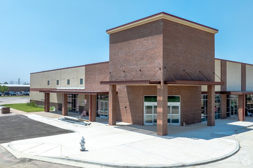 Primary Photo Of 1329 S Stemmons Fwy, Lewisville General Retail For Sale
