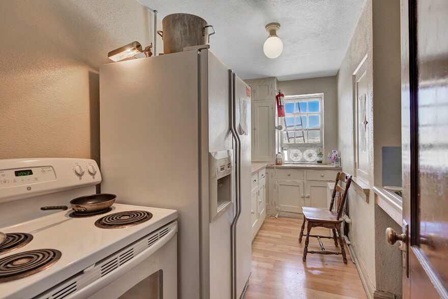 More Photos Of 2245 Head Ln, Helena Hotel For Sale