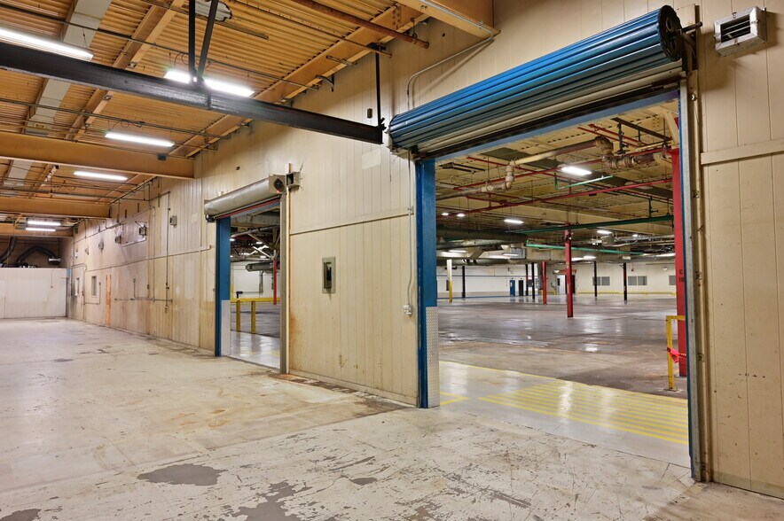 More Photos Of 7500 US 11 W, Rogersville Manufacturing For Lease