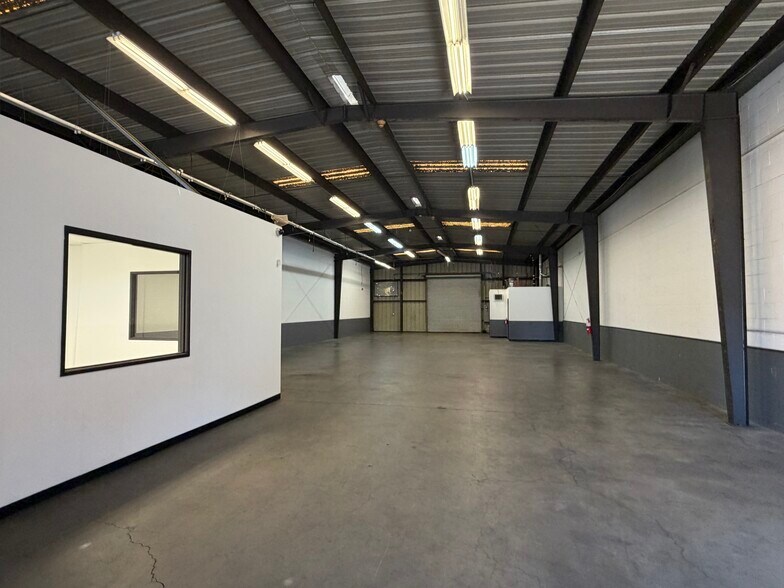 More Photos Of 3470-3476 E Pico Blvd, Los Angeles Warehouse For Lease
