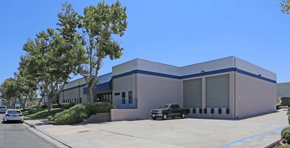 More Photos Of 675-693 Marsat Ct, Chula Vista Unknown For Lease