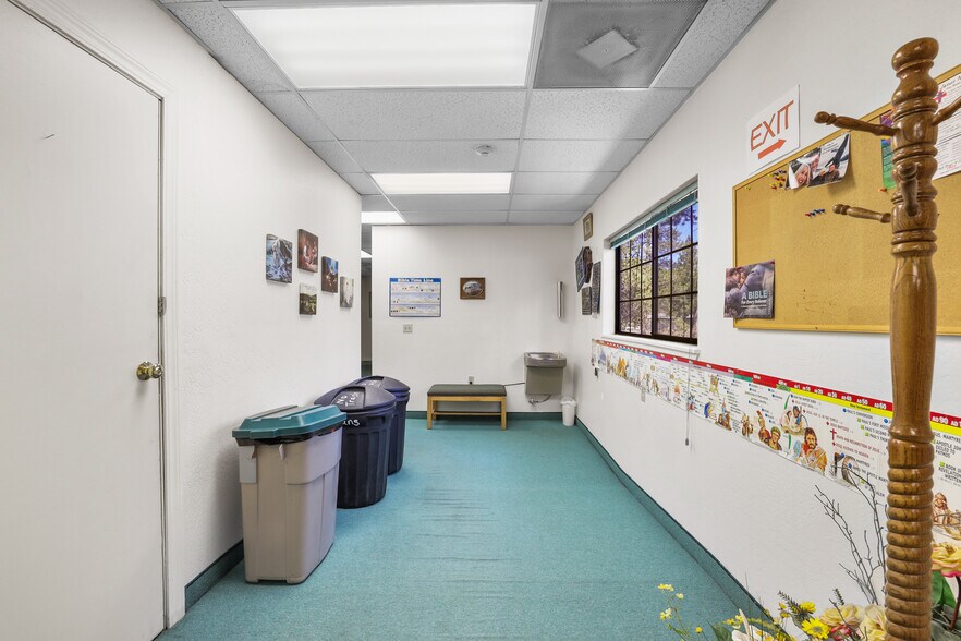 More Photos Of 807 Emerald Bay Rd, South Lake Tahoe Office For Sale