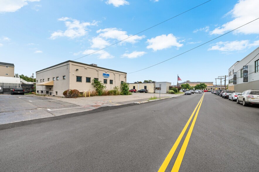 More Photos Of 52 Sharon St, Malden Office For Lease