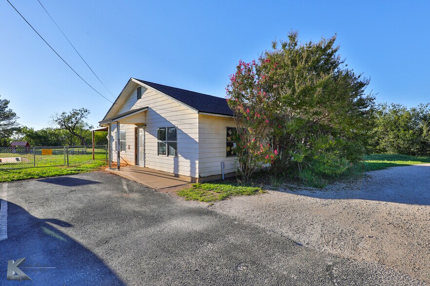 More Photos Of 6000 Buffalo Gap Rd, Abilene Daycare Center For Sale
