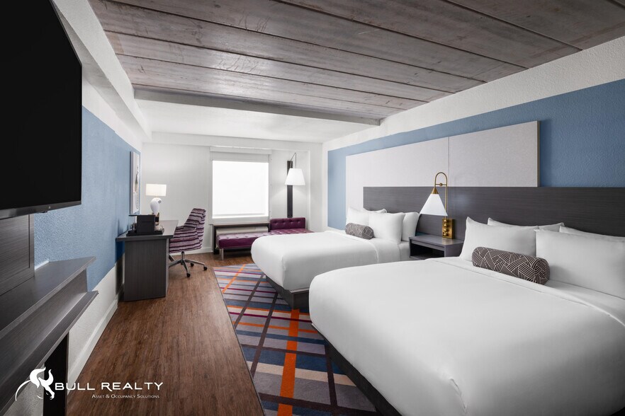 More Photos Of 1508 Texas Ave S, College Station Hotel For Sale