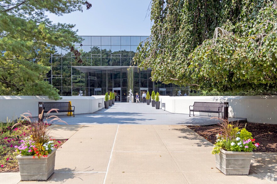 More Photos Of 500 Mamaroneck Ave, Harrison Office For Lease