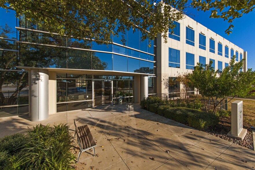 More Photos Of 11001 Lakeline Blvd, Austin Office For Lease