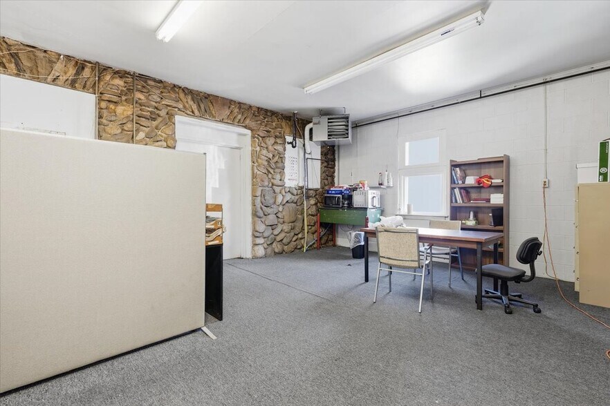 More Photos Of 105 W Catherine St, Milford Office For Sale