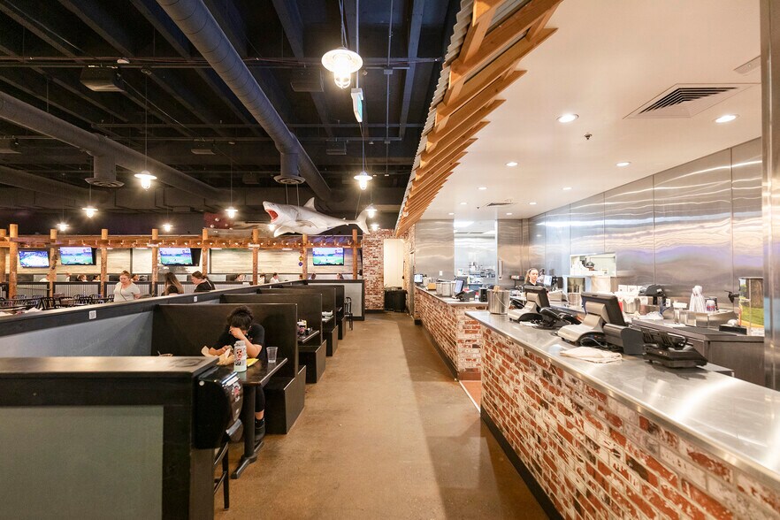 More Photos Of 1000 K St, Sacramento Restaurant For Lease