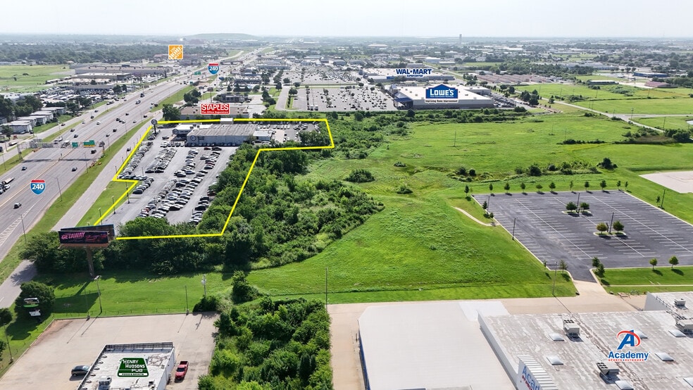 More Photos Of 208 W I 240 Service Rd, Oklahoma City Auto Dealership For Sale