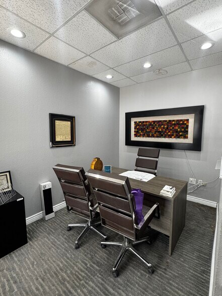 More Photos Of 299 Shadow Mountain Dr, El Paso Medical For Sale