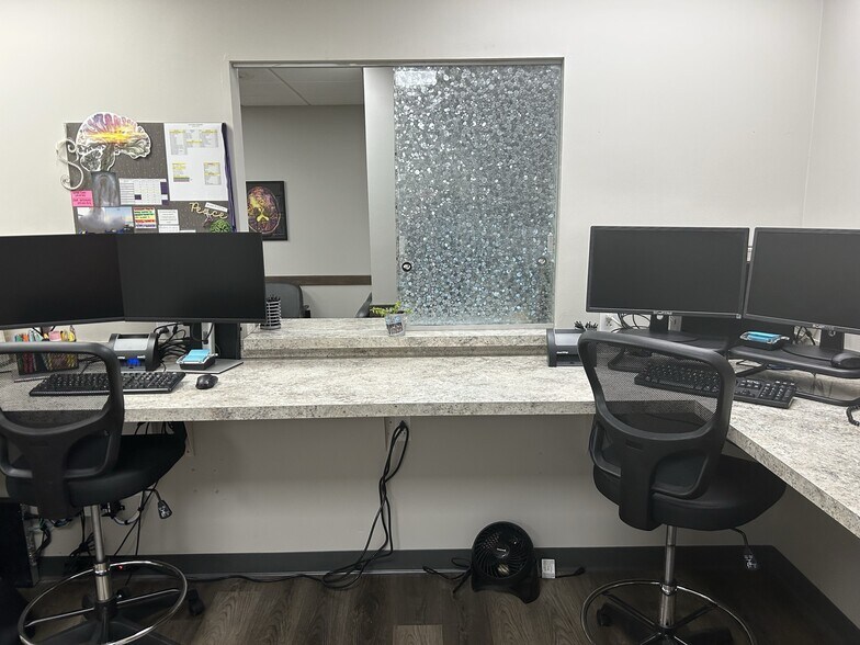 More Photos Of 34 Executive Dr, Norwalk Medical For Sale