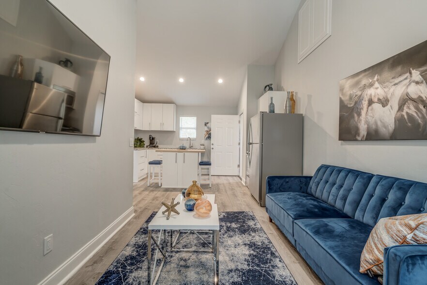 More Photos Of 12204 E County Road 76, Coyle Specialty For Sale