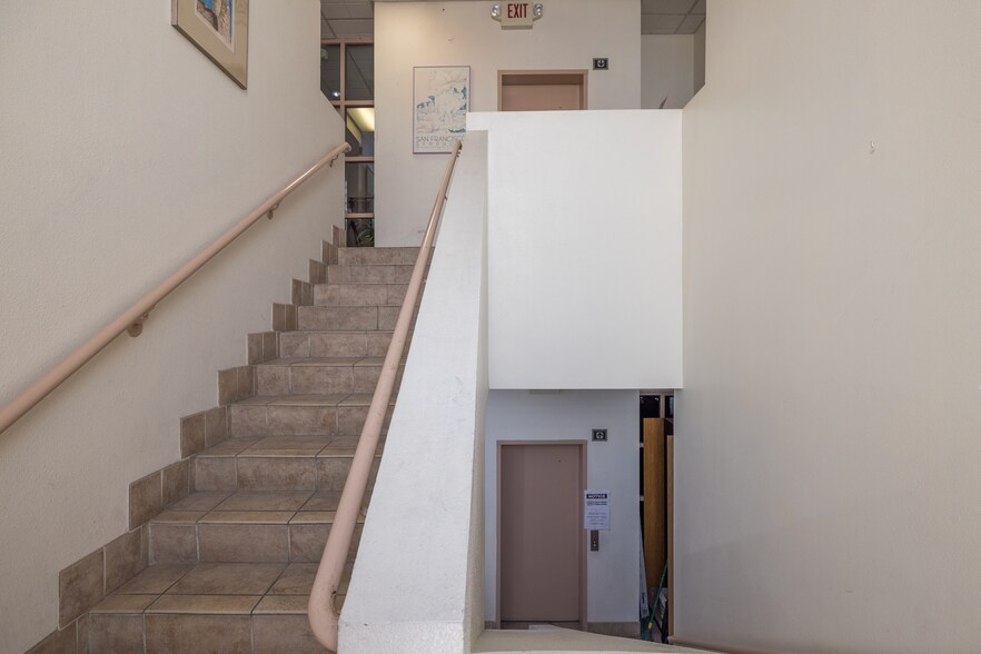 More Photos Of 3025 W Sahara Ave, Las Vegas Medical For Sale