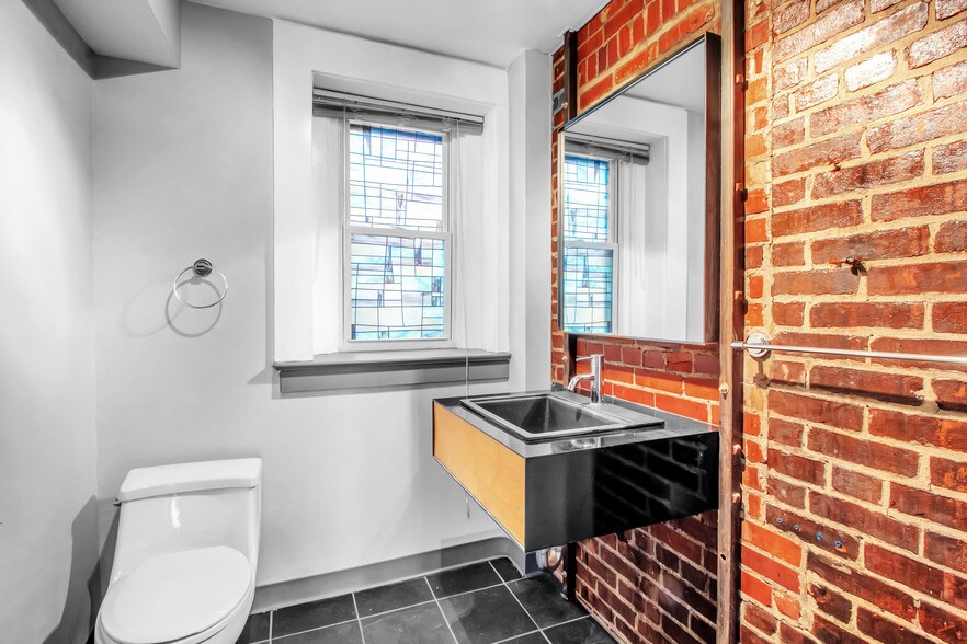 More Photos Of 110 Elmwood Ave, Buffalo Storefront Retail Office For Sale