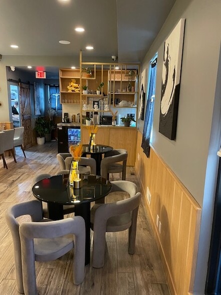 More Photos Of 3936 Amboy Rd, Staten Island Medical For Sale