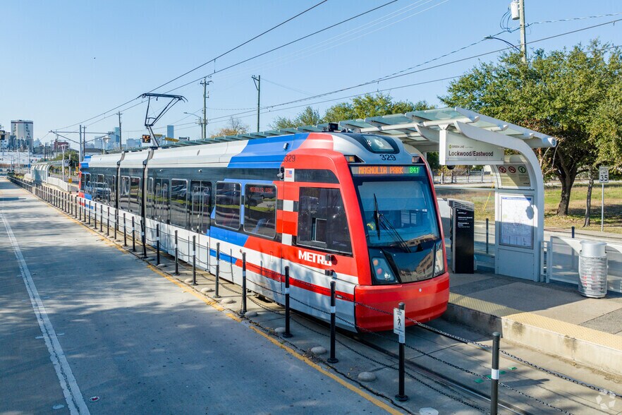 More Photos Of 309 S Lockwood Dr, Houston Restaurant For Lease