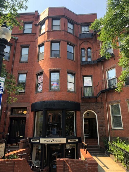 More Photos Of 297 Newbury St, Boston Storefront Retail Office For Lease