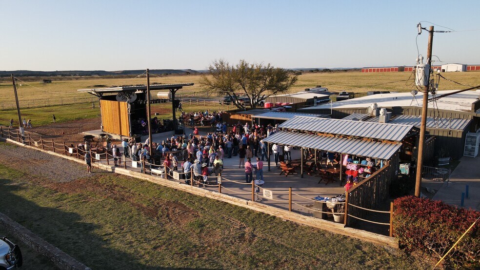 More Photos Of 2503 TX-16, Strawn Convenience Store For Sale