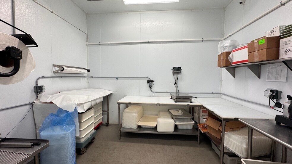 More Photos Of 3628-3682 NW 16th St, Lauderhill Light Manufacturing For Sale