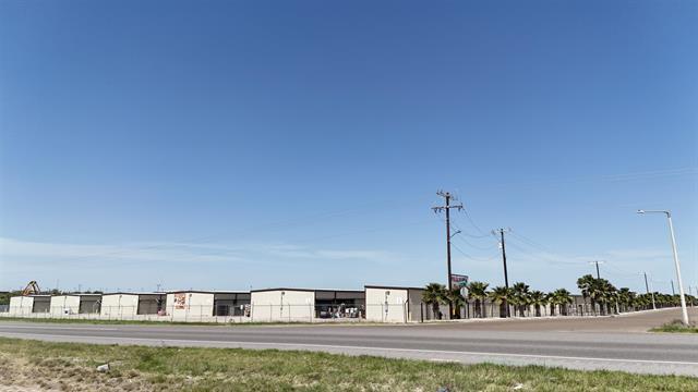 More Photos Of 102 Camino Nuevo, Laredo Warehouse For Sale