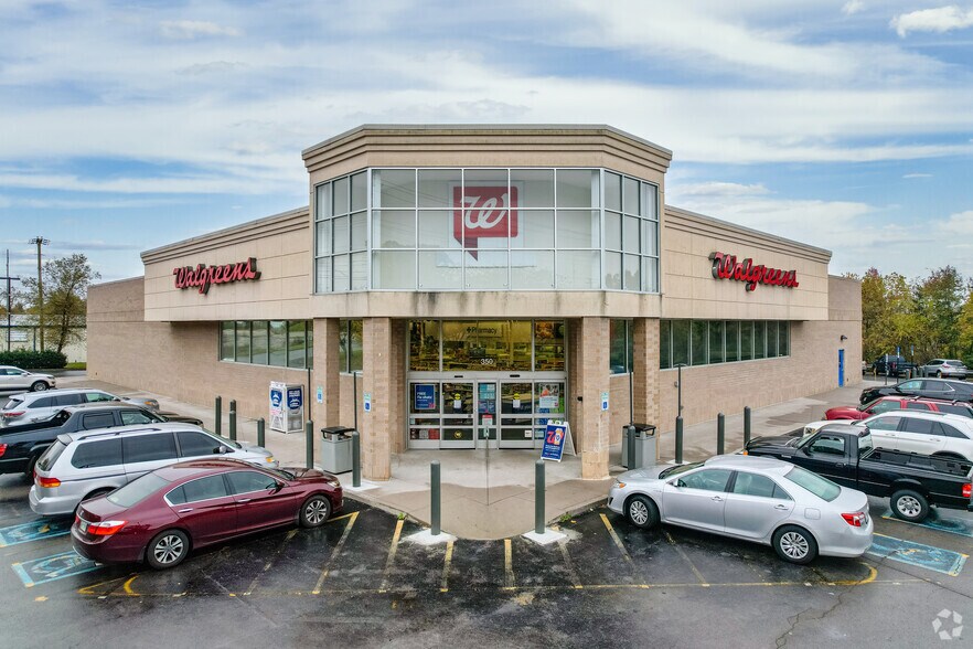 Primary Photo Of 350 Highway 321 N, Lenoir City Drugstore For Sale