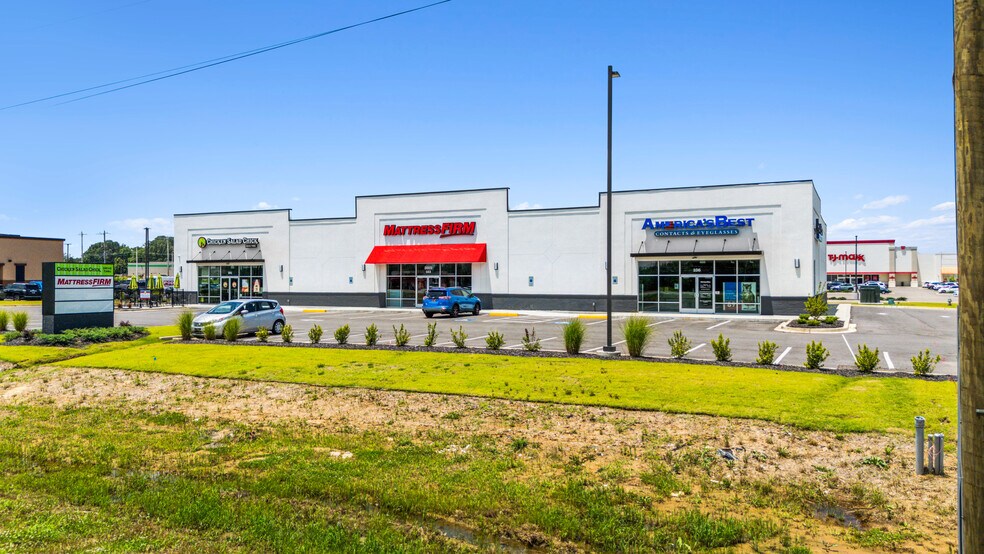 More Photos Of 8699 US 51 North hwy, Millington Storefront Retail Office For Sale