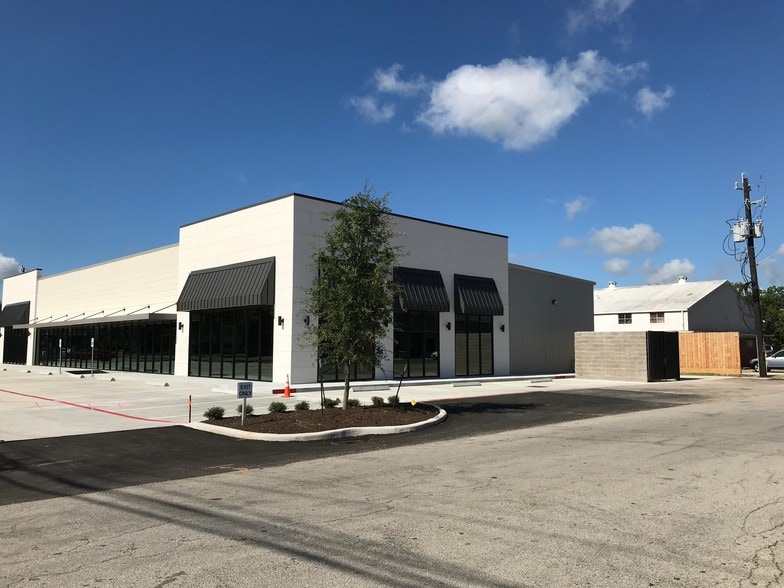 6108 S Rice Ave, Houston, TX 77081 Retail For Lease