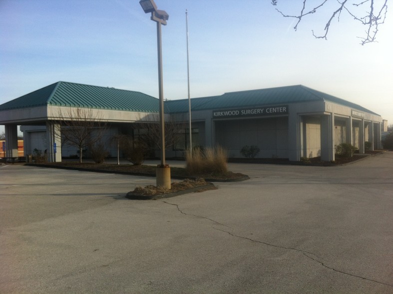 Primary Photo Of 1028-1030 S Kirkwood Rd, Kirkwood Medical For Lease