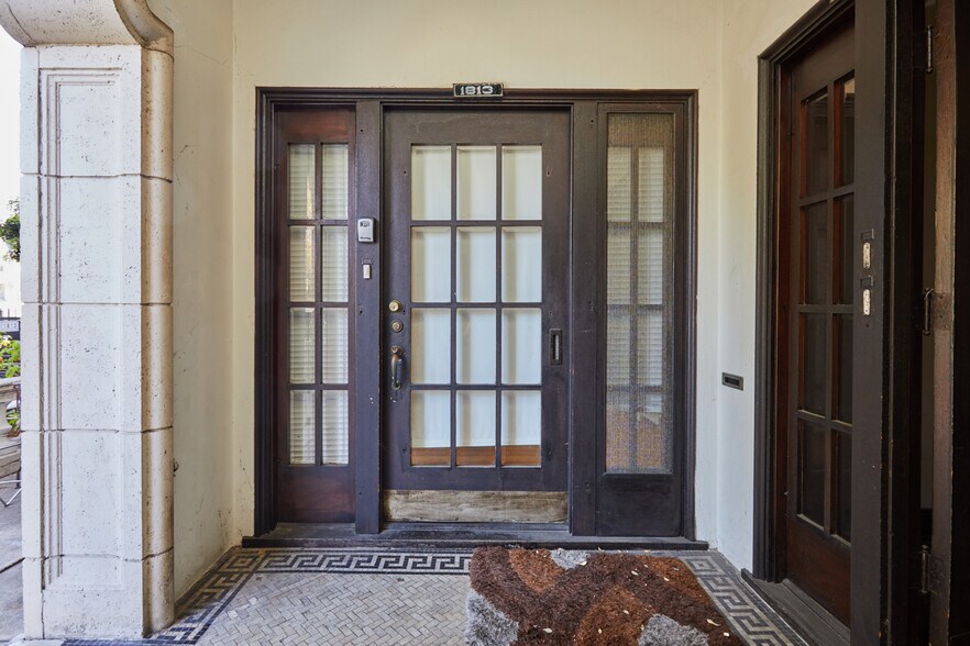 More Photos Of 1813-1817 Grace Ave, Los Angeles Apartments For Sale