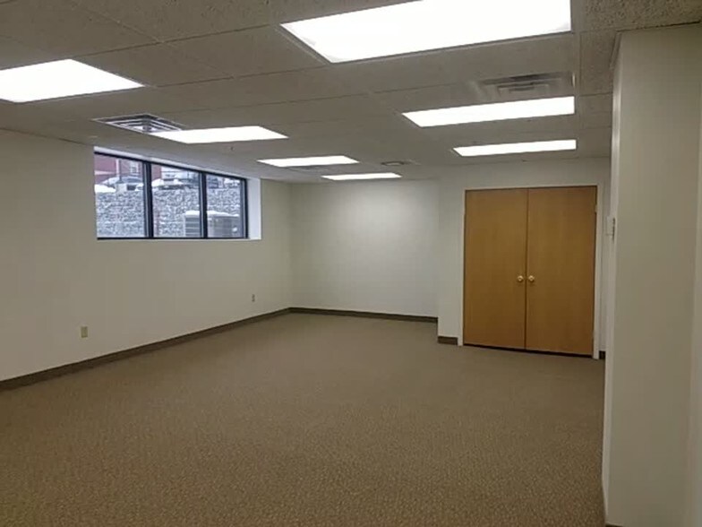 More Photos Of 315 S Crouse Ave, Syracuse Medical For Lease