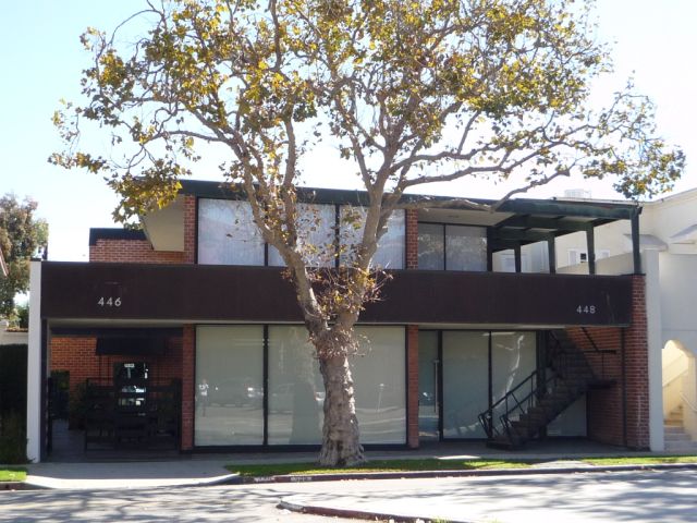 More Photos Of 446-448 S Canon Dr, Beverly Hills Office For Lease