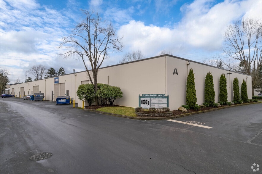 More Photos Of 22012-22030 68th Ave S, Kent Warehouse For Lease
