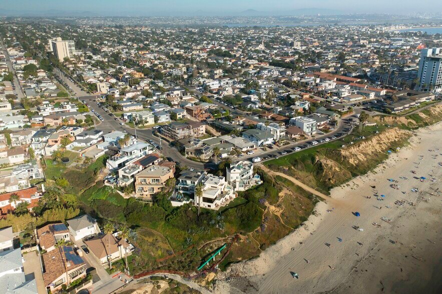 More Photos Of 4933 Ocean Blvd, San Diego Multifamily For Sale