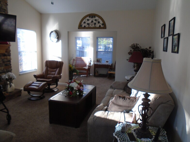 More Photos Of 11 Alisha Ln, Columbiana Apartments For Sale