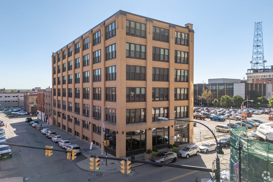 Primary Photo Of 465 Washington St, Buffalo Apartments For Lease