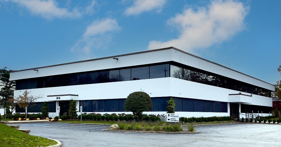 More Photos Of 160 Summit Ave, Montvale Medical For Lease