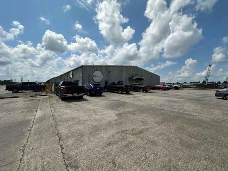 More Photos Of 101 S Bernard Rd, Broussard Industrial For Sale